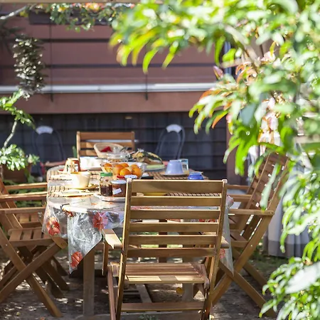 Couette-café Colifata 2*